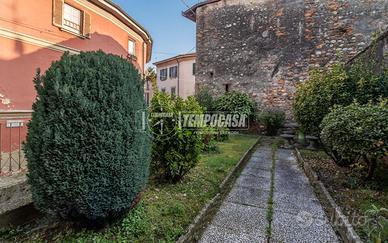 GUANZATE - SOLUZIONE INDIPENDENTE CON GIARDINO E B