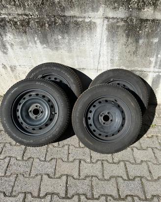 Gomme Pneumatici R 15'' BFGoodrich G-Force Winter