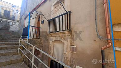 Casa Indipendente - Chiaramonte Gulfi