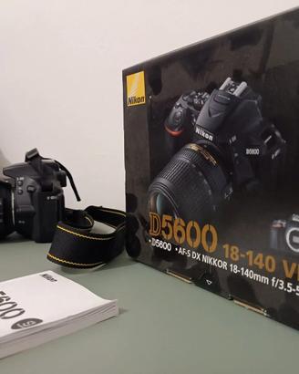 Reflex NIKON D5600