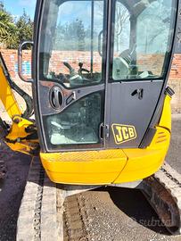 Mini escavatore JCB ZTS 8030