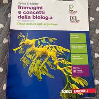 Libro di biologia