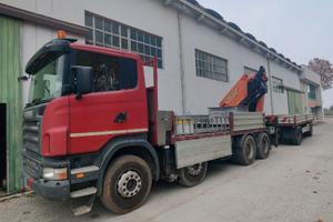 Camion Scania scarrabile con gru Palfinger72002