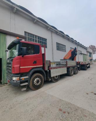 Camion Scania scarrabile con gru Palfinger72002