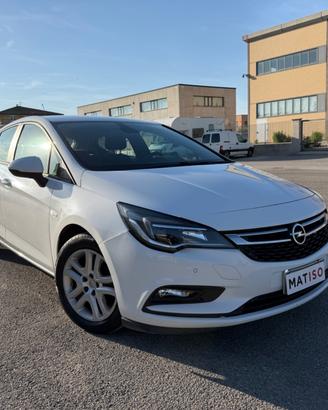 Opel Astra 1.6 CDTi 136CV