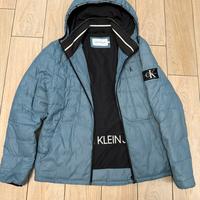 Giubbotto Calvin Klein Jeans azzurro con cappuccio