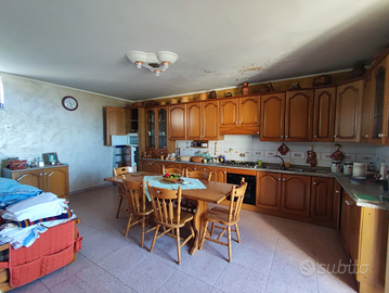 Immobile indipendente a Valguarnera Caropepe