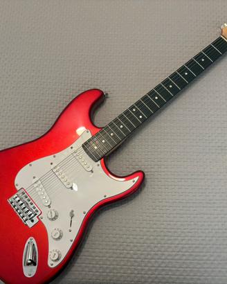 Chitarra Eko Stratocaster+ Ampli Fender + Custodia