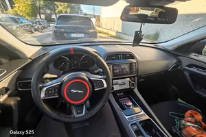 suv jaguar f pace 