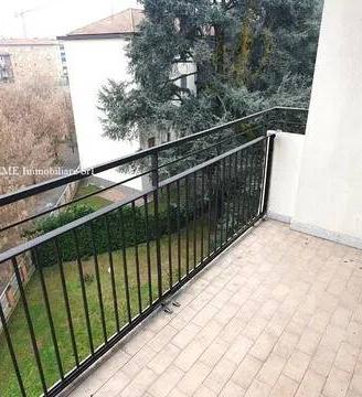 Appartamento di 86 m² con 4 locali a Milano