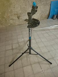 cavalletto manutenzione bici