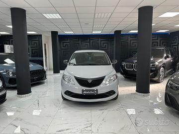 Lancia Ypsilon FireFly S&S Hybrid Ecochic Gold 202