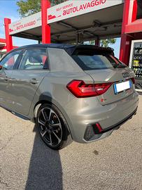 AUDI A1 Sportback 30TFSI S-Tronic Identity Black