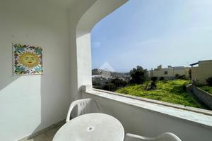 2 LOCALI A BARANO D'ISCHIA