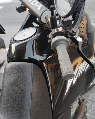 Honda Dominator 2001