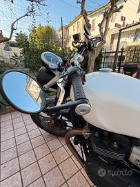 Triumph Street Twin 900