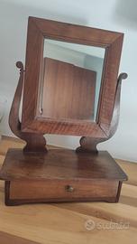 specchiera antica da toeletta 900