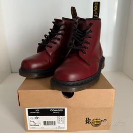 Dr. Martens Cherry Red 40