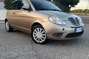 Lancia Ypsilon 1.2 Oro Giallo