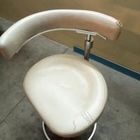 Sedia girevole da studio dentistico vintage 