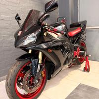 YAMAHA YZF R1