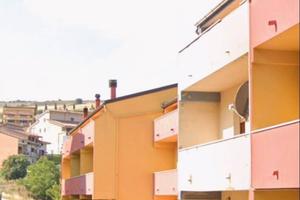 Villa a schiera via Francesco Saverio Nitti, Masch