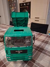 camion trasporto legna Bruder Man 