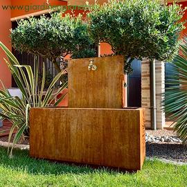 FONTANA IN ACCIAIO CORTEN CON VASCA LARGA