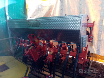 Attrezzi agricoli vari