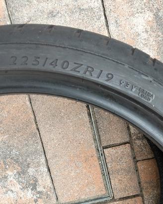 Dunlop sportmaxx 225 40 ZR19