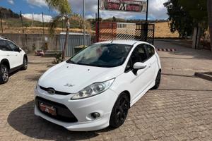 Ford Fiesta 1.6 TDCi 95CV 3 porte Tit. CON GANCIO 