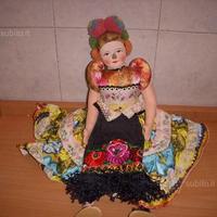 Bambola di porcellana da collezione