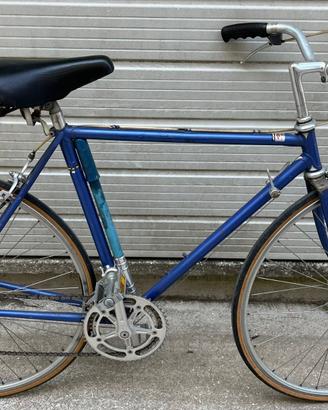 Bici da corsa vintage italiana — gruppo Campagnolo