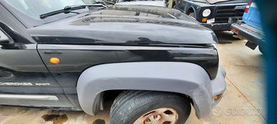 JEEP CHEROKKE SPORT 2010 - PARAFANGO DESTRO