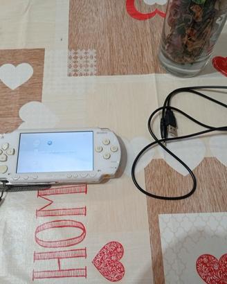 PSP 1004 CON CARICATORE