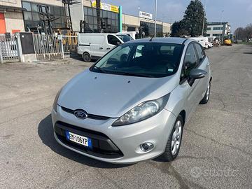 Ford Fiesta 1.4 TDCi 70CV 5p. Business ** NEOPATEN