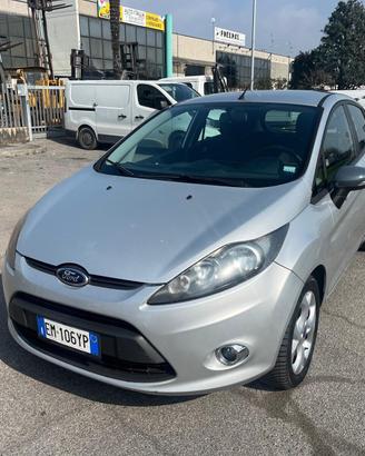 Ford Fiesta 1.4 TDCi 70CV 5p. Business ** NEOPATEN