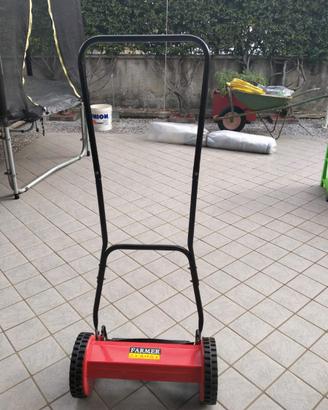 Taglia erba manuale