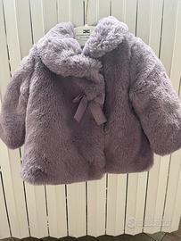 Pelliccia copri spalle, cappellino