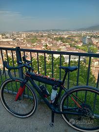 cube nuroad  carbonio grx 