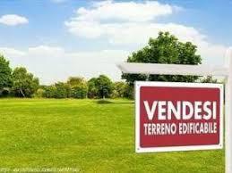 Adiacenze a via digione. Area edificabile mq 600