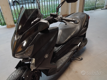 Yamaha X-Max 400