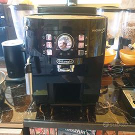 macchina caffe Magnifica Delonghi