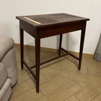 Tavolino in legno da restaurare
