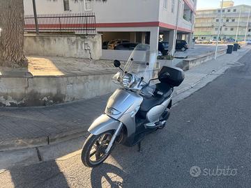 Scarabeo 250