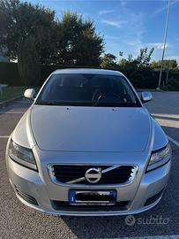 Volvo v50 d2 polar 2011