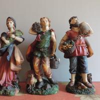 N. 3 Statuette in resina