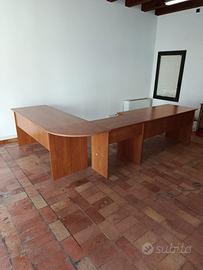 Scrivania ad angolo