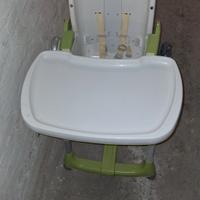 seggiolino  pieghevole  per  la pappa