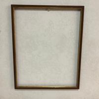 Cornice in legno vintage marrone e oro